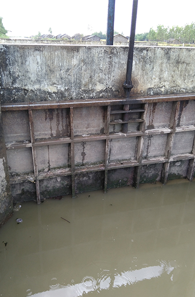 This is the [Bar Lah] sluice gate connected with the water photo.” Photo by farmer U Han Thein.