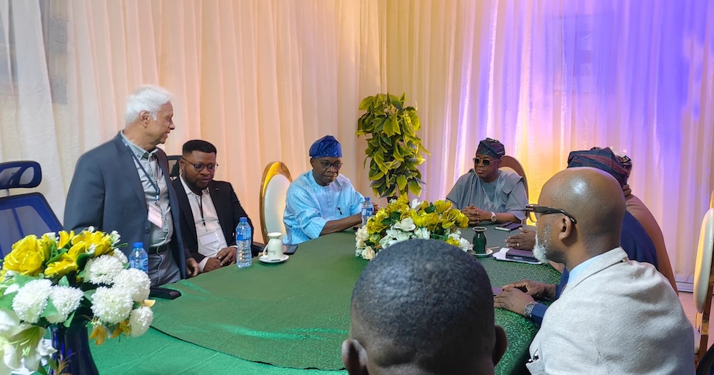 Dr Sunil Siriwardena in a high-level meeting with Nigerian government officials at the event