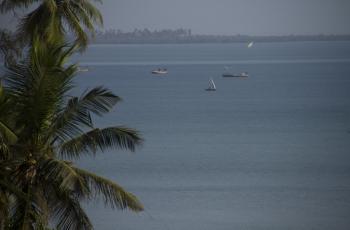 An array of small scale fisherman are activite in coastal Tanzania. Photo by Samuel Stacey, WorldFish..