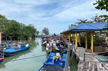Teluk Bahang fishing village, Penang, Malaysia. Photo by Paola Reale, WorldFish.