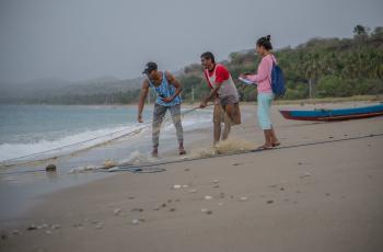 Installation of vessel monitoring systems on small-scale fishing boats in Timor-Leste. Photo by Joctan Dos Reis Lopes, WorldFish.