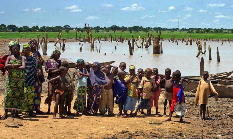 Inland fishing on Lake Kainji, northern Nigeria. Photo by David Mills.