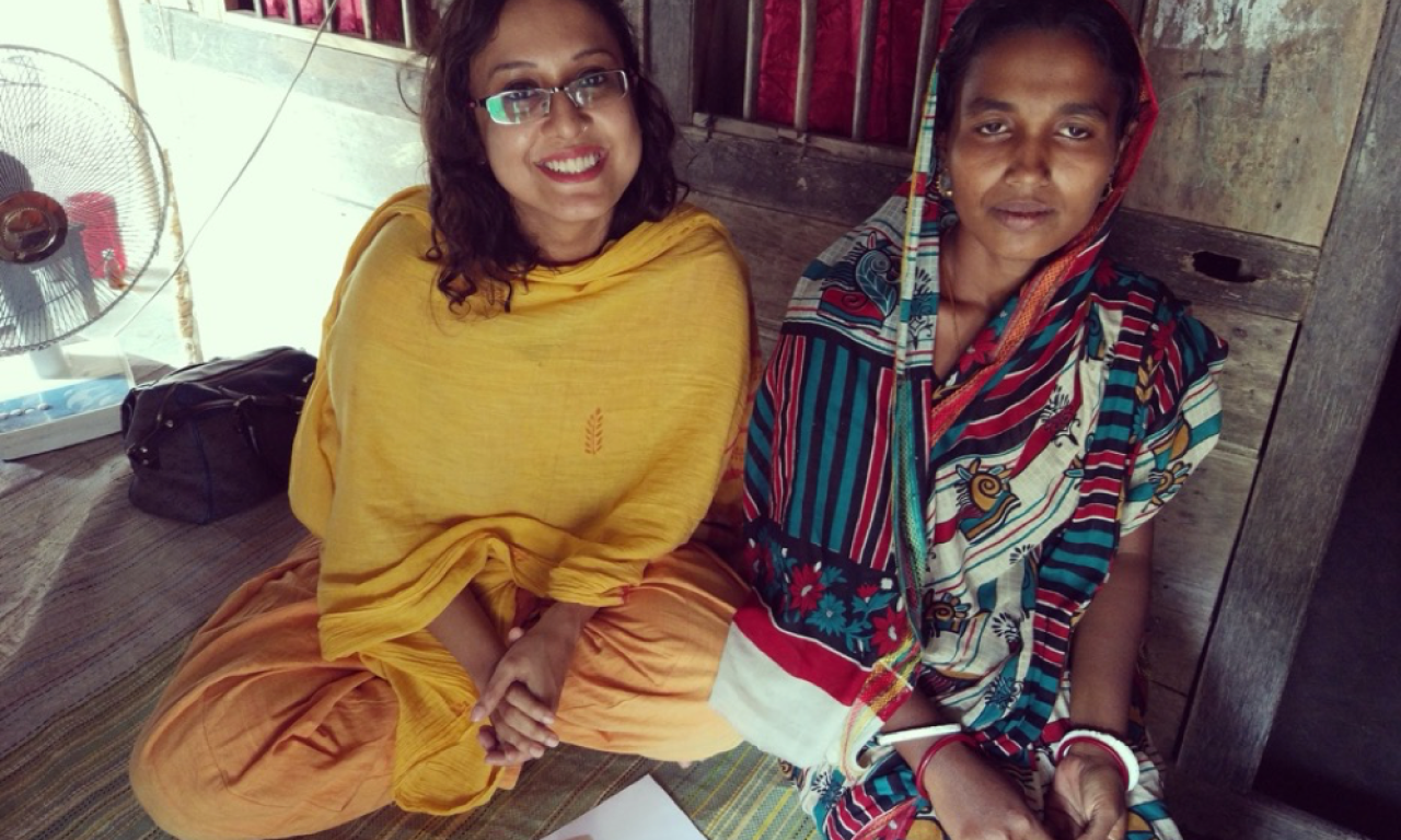 Afrina Choudhury (left) conducting an in-depth interview in Khulna, Bangladesh. Photo by Md. Mezbah Uddin.